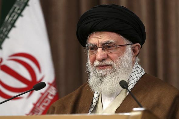 إيران
تعلن
رسميًا
مقتل
المرشد
على
خامنئي..
والحداد
40
يومًا