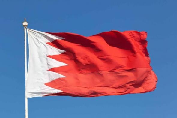 البحرين
تتصدى
لموجة
جديدة
من
الصواريخ
البالستية
والمسيرات
الإيرانية