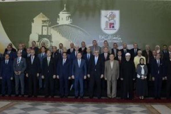 الأعلى
للجامعات
يوجه
الشكر
للدكتور
أيمن
عاشور
على
جهوده
فى
تطوير
التعليم