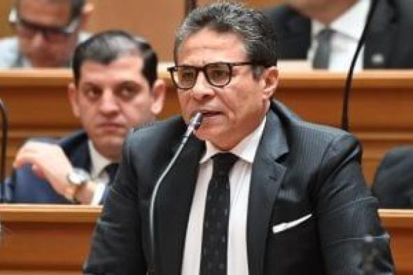 وكيل
تشريعية
النواب
يدين
الاعتداءات
على
الدول
العربية
ويستنكر
الهجمات
على
إيران