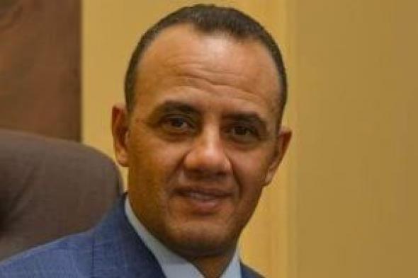 رئيس
شعبة
الدواجن
يطمئن
المصريين:
مخزون
القطاع
والأعلاف
يكفي
9
أشهر