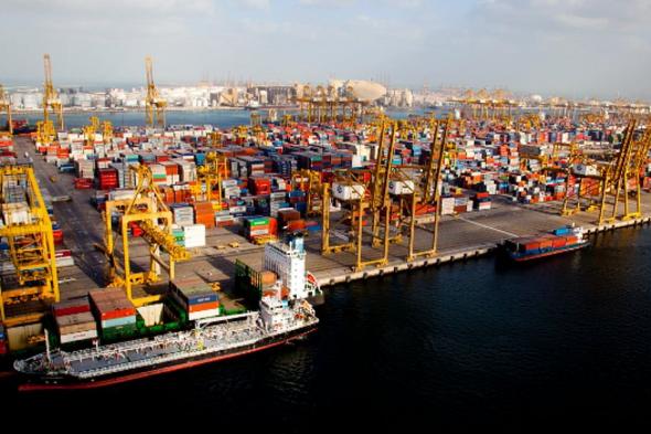 دبي
    تعلن
    حدوث
    حريق
    في
    رصيف
    بميناء
    جبل
    علي
    وواجهة
    فندق
    برج
    العرب
    جراء
    شظايا
    جوية