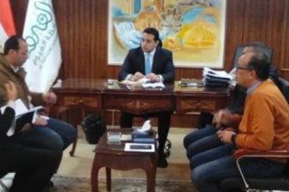 نائب
محافظ
الفيوم
يتابع
تشغيل
مجمعات
حياة
كريمة
بإطسا