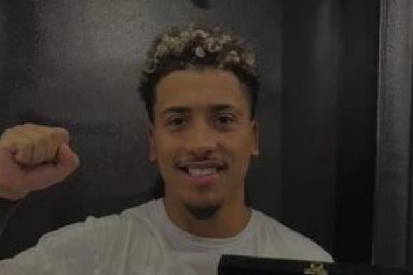 بيزيرا
يحتفل
بفوز
الزمالك
على
بيراميدز
وجائزة
رجل
المباراة