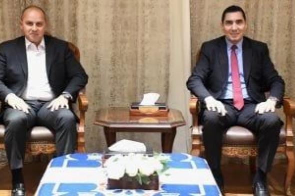 وزير
الرياضة
يلتقي
رئيس
بيرزنتيشن
لايف
لبحث
تعزيز
التعاون
فى
تنظيم
الفعاليات
الرياضية