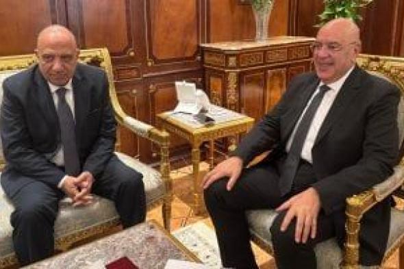 وزير
الكهرباء
يلتقي
رئيس
مجلس
النواب
لشرح
استراتيجية
العمل
لضمان
أمن
الطاقة