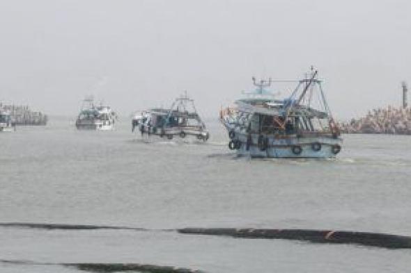 استئناف
حركة
الملاحة
بميناء
الصيد
بالبرلس
لتحسن
الأحوال
الجوية