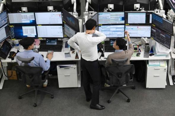 مؤشر
      كوسبي
      الكوري
      الجنوبي
      يقود
      خسائر
      الأسهم
      الآسيوية