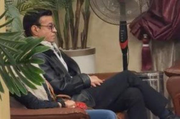 حلمي
عبد
الباقي
يصل
مقر
نقابة
المهن
الموسيقية
لحضور
مجلس
التأديب