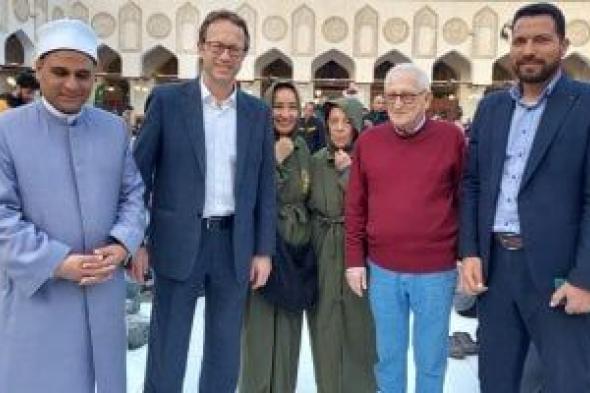 سفيرا
إسبانيا
وإندونيسيا
يحضران
إفطار
«بيت
الزكاة
والصدقات»
بالجامع
الأزهر