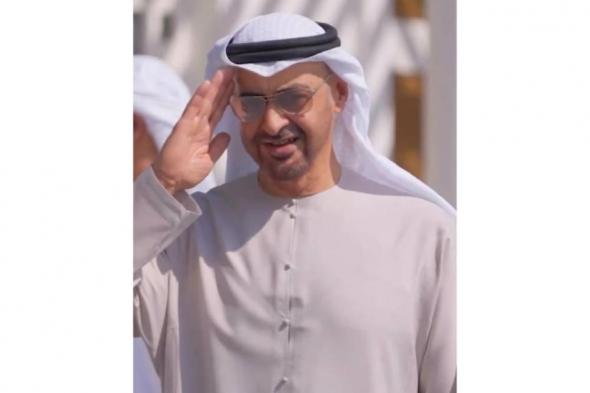 حمدان
      بن
      محمد:
      يابو
      خالد
      حفظك
      الله
      وانت
      الشيخ
      الذي
      ما
      يهـز
      الوقت
      مقداره
      (فيديو)