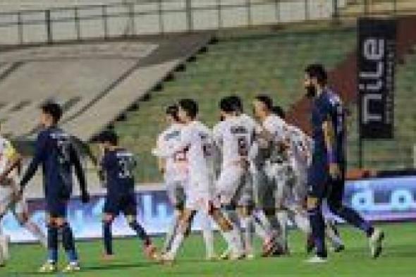 محمود
      أبو
      الدهب:
      الزمالك
      فرط
      في
      الدوري
      بخسارته
      أمام
      إنبي