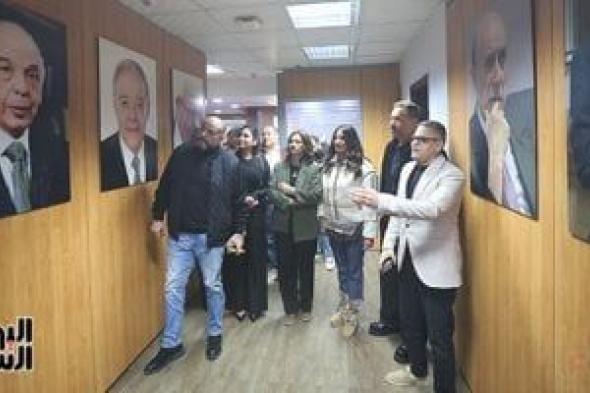 صناع
مسلسل
أولاد
الراعي
بجولة
في
اليوم
السابع
قبل
ندوة
تكريمهم..
صور