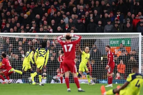 بالبلدي
      :
      روي
      كين
      يوجه
      انتقادات
      لاذعة
      لـ
      ليفربول:
      هناك
      مشاكل
      خفية
      ولا
      أستوعب
      مستواهم