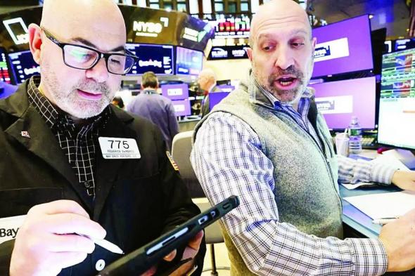 «بيانات
      التضخم»
      تهبط
      بالأسهم
      الأمريكية