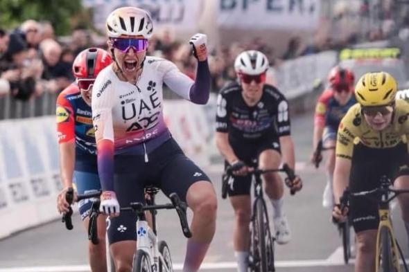 «الإمارات
      لدراجات
      السيدات»
      يتصدر
      سباق
      «جيرو
      ديلابينينو»