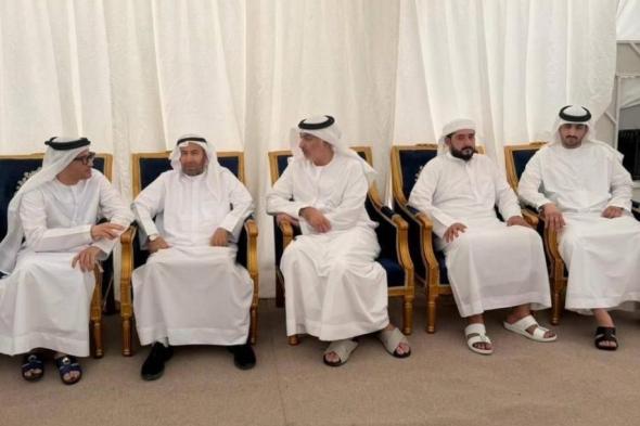 أحمد
بن
صقر
يعزي
في
وفاة
يوسف
عبيد
الحمر