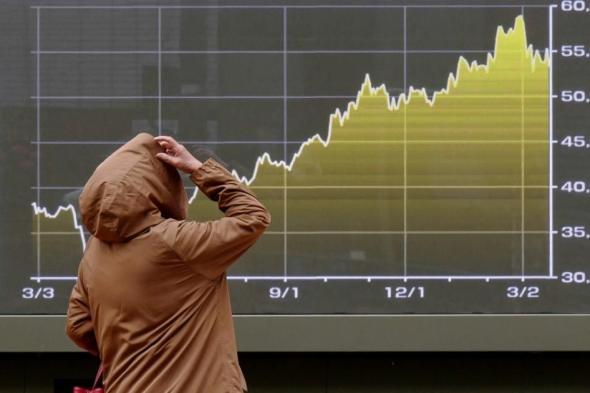 التردّد
      يصيب
      الأسهم
      الآسيوية
      وسط
      تفشي
      حالة
      عدم
      اليقين 