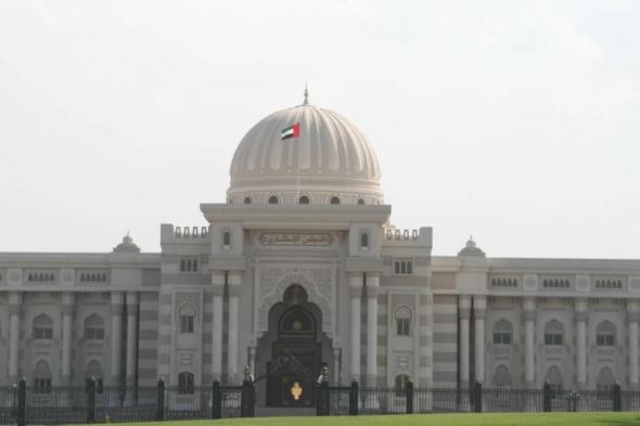 «استشاري
      الشارقة»
      يناقش
      صناعة
      المبادرات
      المجتمعية