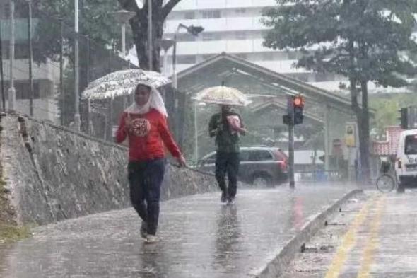 الأرصاد:
      الأمطار
      مستمرة
      اليوم
      الخميس
      على
      عدة
      مناطق
      وتحذيرات
      من
      طقس
      مضطرب