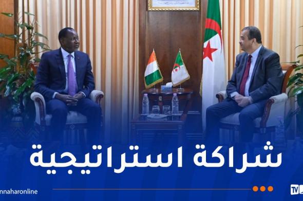 عرقاب
يستقبل
وزير
المناجم
والبترول
والطاقة
بكوت
ديفوار