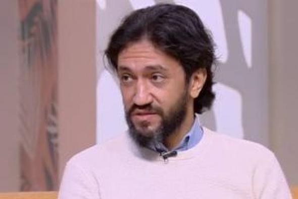 مؤلف
صحاب
الأرض:
المسلسل
قصة
حقيقية
لأسرة
تُعالج
فى
مصر