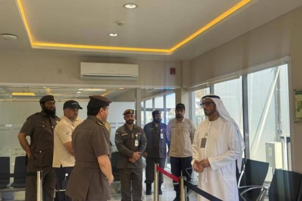 المري
      يتفقّد
      مطار
      دبي
      الدولي
      ومنفذ
      حتا
      البري