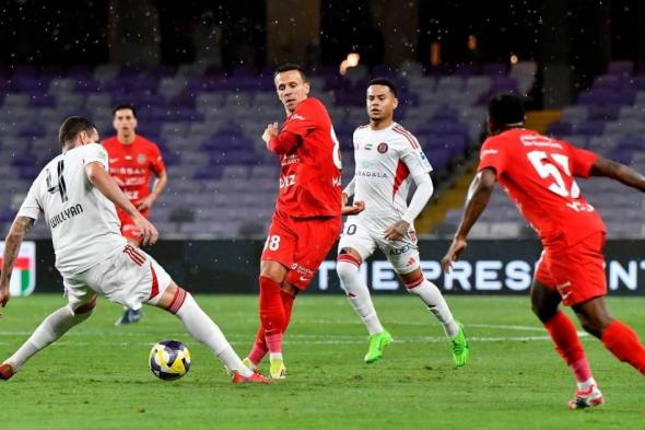 قمة
      مشتعلة
      بين
      شباب
      الأهلي
      والجزيرة..
      والعين
      يترقب