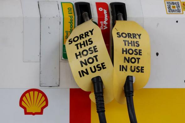 أزمة
      الوقود
      تدفع
      الأستراليين
      لإلغاء
      خطط
      السفر
      في
      عيد
      القيامة