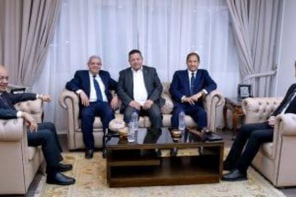 توافد
ضيوف
حفل
تأبين
فهمي
عمر
شيخ
الاذاعيين
إلي
ماسبيرو