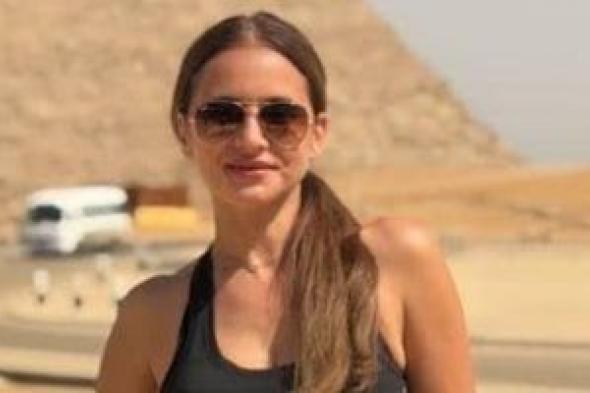 هند
صبرى
ونيللى
كريم
تروجان
للسياحة
الداخلية
من
أسوان
للأهرامات