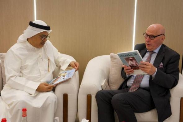 «الشارقة
      للتراث»
      يبحث
      التعاون
      مع
      «أرس
      للمكتبات»
      الأمريكية