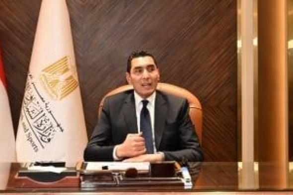 وزير
الشباب
والرياضة
يبحث
تعزيز
التعاون
مع
سفير
دولة
الإمارات
في
المجالين
الشبابي
والرياضي