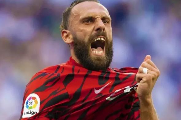 موريكي
      يشعل
      صراع
      «البيتشيتشي»
      ويطارد
      مبابي
      بثنائية
      جديدة