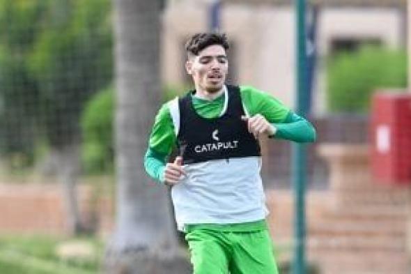 المصري
يجهز
عبد
الرحيم
دغموم
لمواجهة
إنبي
في
الجولة
الثالثة
بالدوري