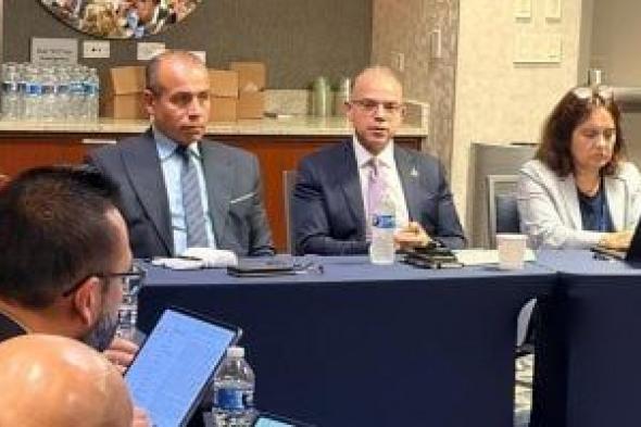 وزير
الاستثمار
يستعرض
ملامح
الإصلاحات
الاقتصادية
أمام
مجموعة
"جيفريز"