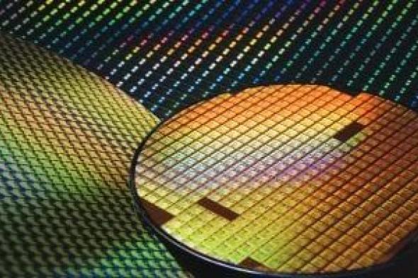 أبل
تقترب
من
ثورة
جديدة:
رقائق
أقل
من
1
نانومتر
تغيّر
مستقبل
الهواتف
2029