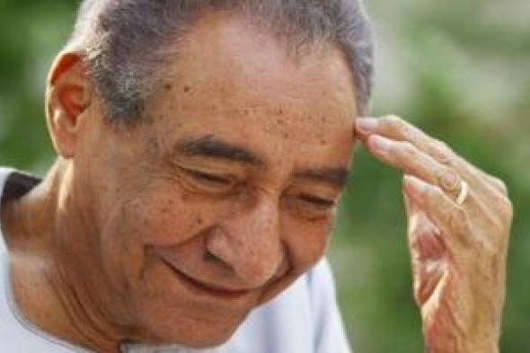 الأبنودى
"خال"
شعراء
العامية
المصرية
وصاحب
"السيرة
الهلالية"..
ذكرى
رحيله