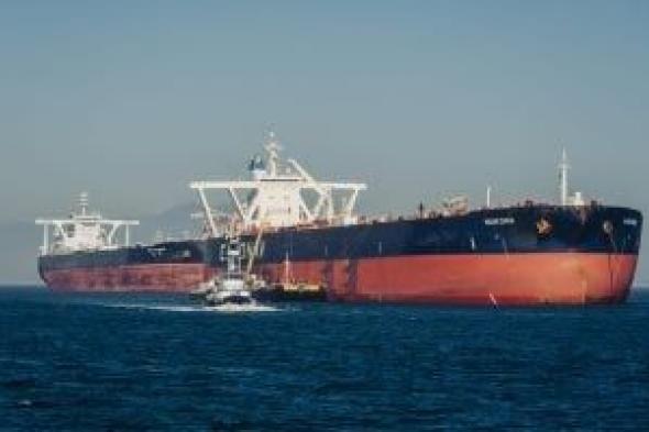 تقرير:
محتالون
يعرضون
مرورًا
للسفن
العالقة
قرب
مضيق
هرمز
مقابل
عملات
مشفرة