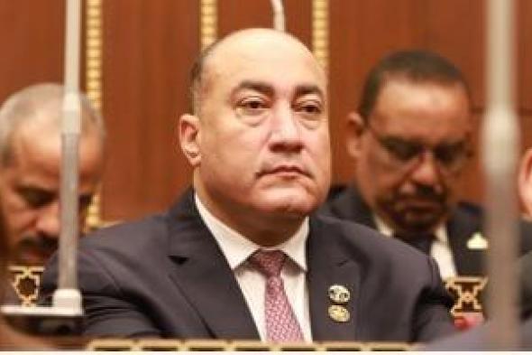 عمرو
رشاد:
كلمة
الرئيس
حملت
رسائل
مهمة
وتحرير
سيناء
درس
فى
العزيمة
والصبر