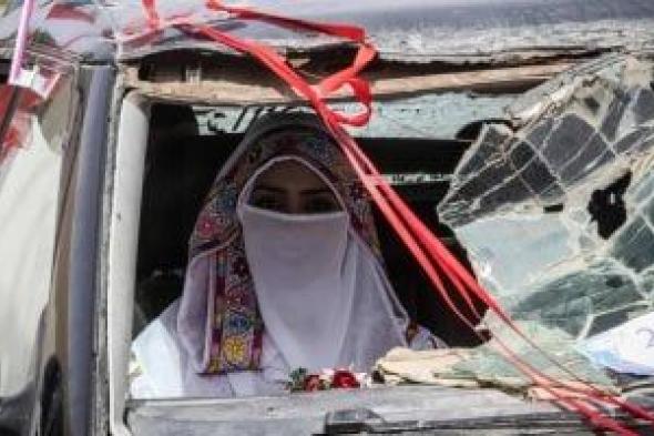 وسط
الدمار
ورغم
الحصار..
عروس
غزة
تزف
بسيارة
دمرتها
إسرائيل..
صورة
اليوم