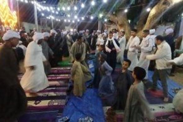 استمرار
المديح
والذكر
فى
ليلة
مرماح
الخيول
بقرية
المنصورية
بأسوان