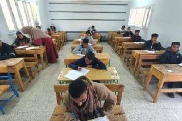 الامتحانات
أمانة
وطنية..
تعليم
القليوبية
تضع
خارطة
طريق
لامتحانات
نهاية
العام