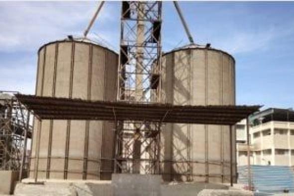 محافظ
سوهاج:
توريد
29
ألف
طن
قمح
للصوامع
والشون
منذ
بدء
الموسم