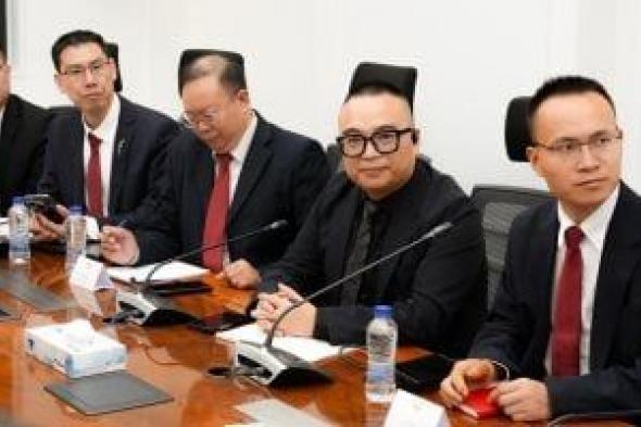 وزير
الاستثمار
والتجارة
الخارجية
يبحث
مع
“MRYK
Holding”
الصينية
خططها
التوسعية
في
مصر
وفرص
نقل
التكنولوجيا
المتقدمة