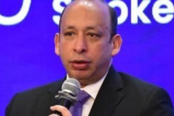 عمرو
حسن
ممثلا
لمصر
والعرب
في
المجموعة
الاستشارية
لمنظمة
الصحة
العالمية