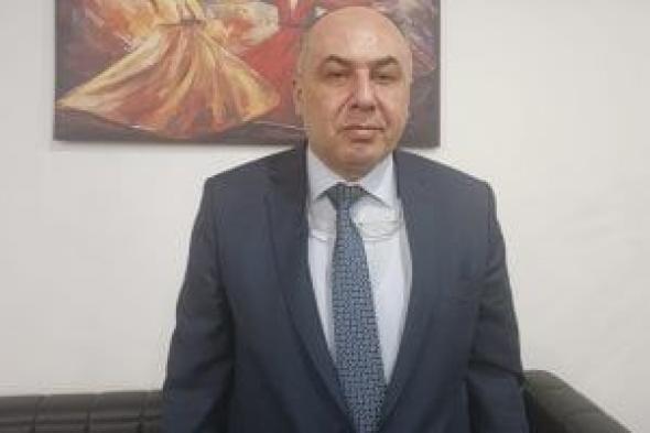 رئيس
شعبة
الملابس:
استمرار
جهود
العمال
يعزز
من
مكانة
الصناعة
المصرية