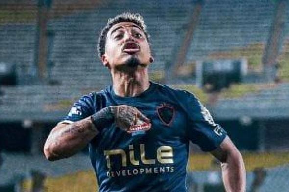 الزمالك
يحذر
بيزيرا
من
العروض
ويطالبه
بالتركيز
