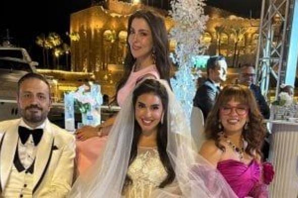 انتهاء
تصوير
فيلم
نصيب
لياسمين
صبرى
ومعتصم
النهار
فى
مرسى
علم..
صور