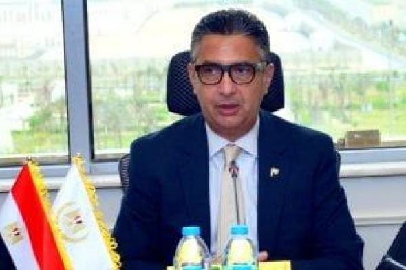 وزير
التموين
لليوم
السابع:
الدعم
النقدى
يتيح
للمواطن
حرية
اختيار
السلع